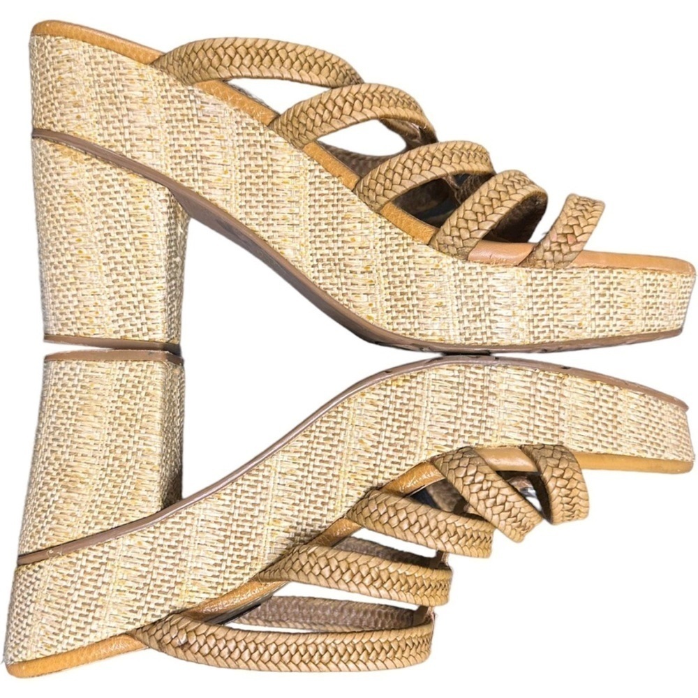 Brighton Aspen Women's Tan Platform Heel Open Toes Slip On Sandal 9 1/2